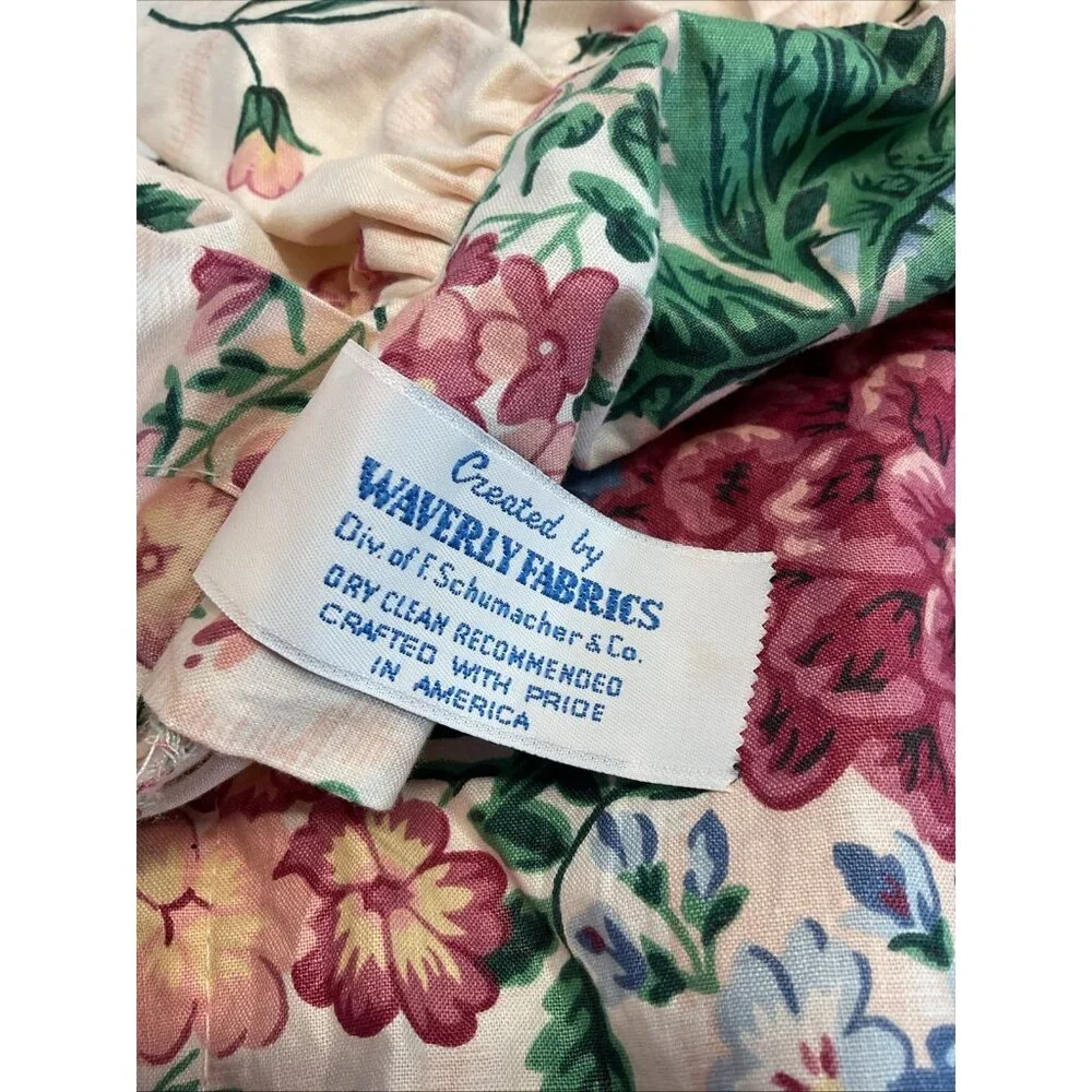 VTG Waverly Lafayette Schumacher oversized floral‎  Ruffled Pillow Shams 38 x 25
